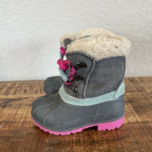 Cat & Jack Gray Letha Snow Boots Thermolite Genuine Suede 5/6 - Picture 2 of 8